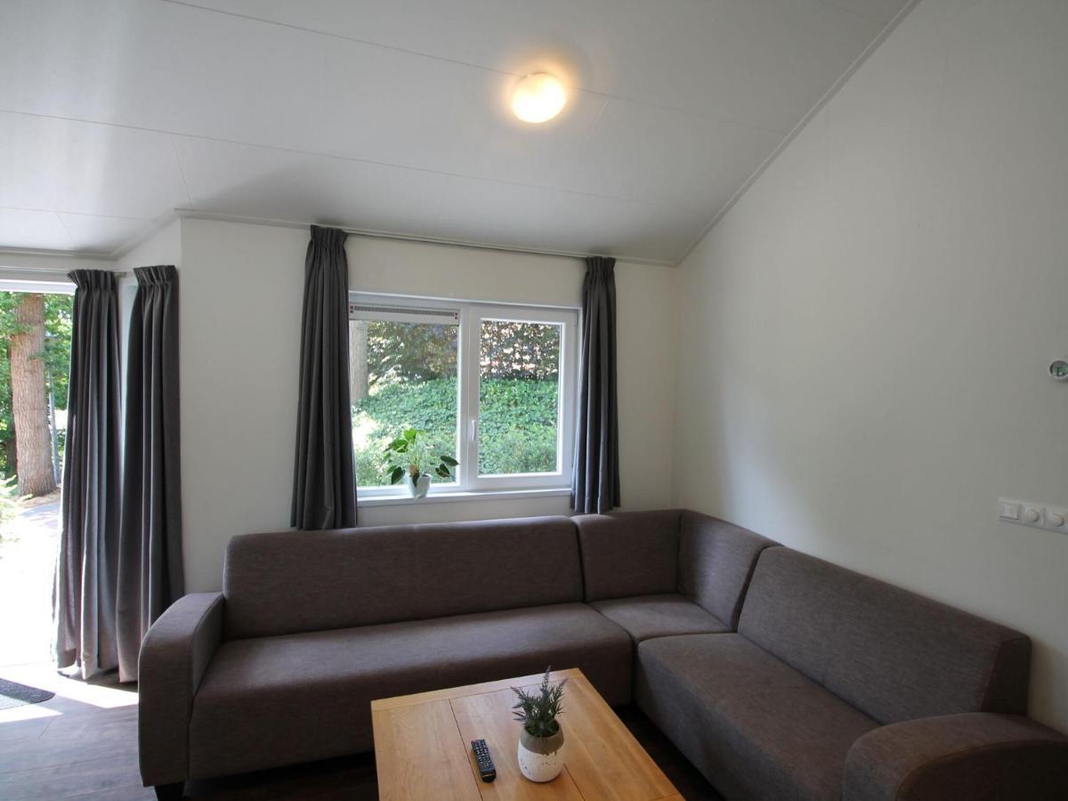 With Dishwasher, Surrounded By Forest Holiday home De Bult